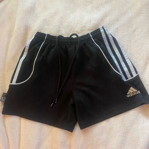 4 kids medium sport/comfy shorts